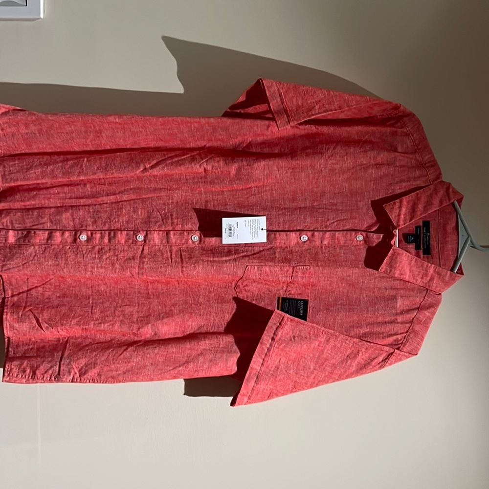 Short sleeve Marc Anthony dress shirt.